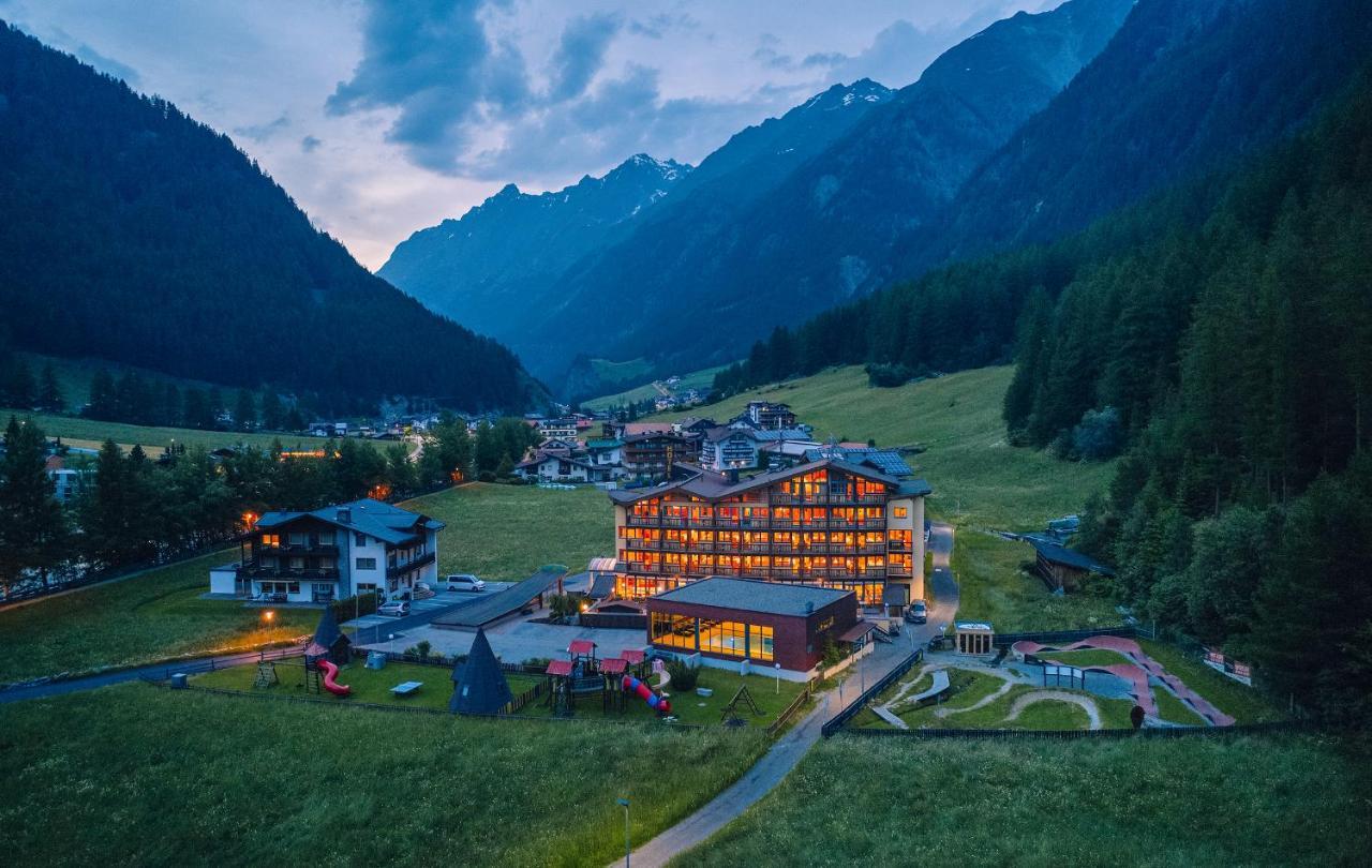 Hotel Sunny Soelden Екстериор снимка